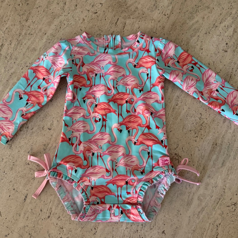 Ruffle butts Flamingo swimsuit rash guard 12/18 months‎ A2